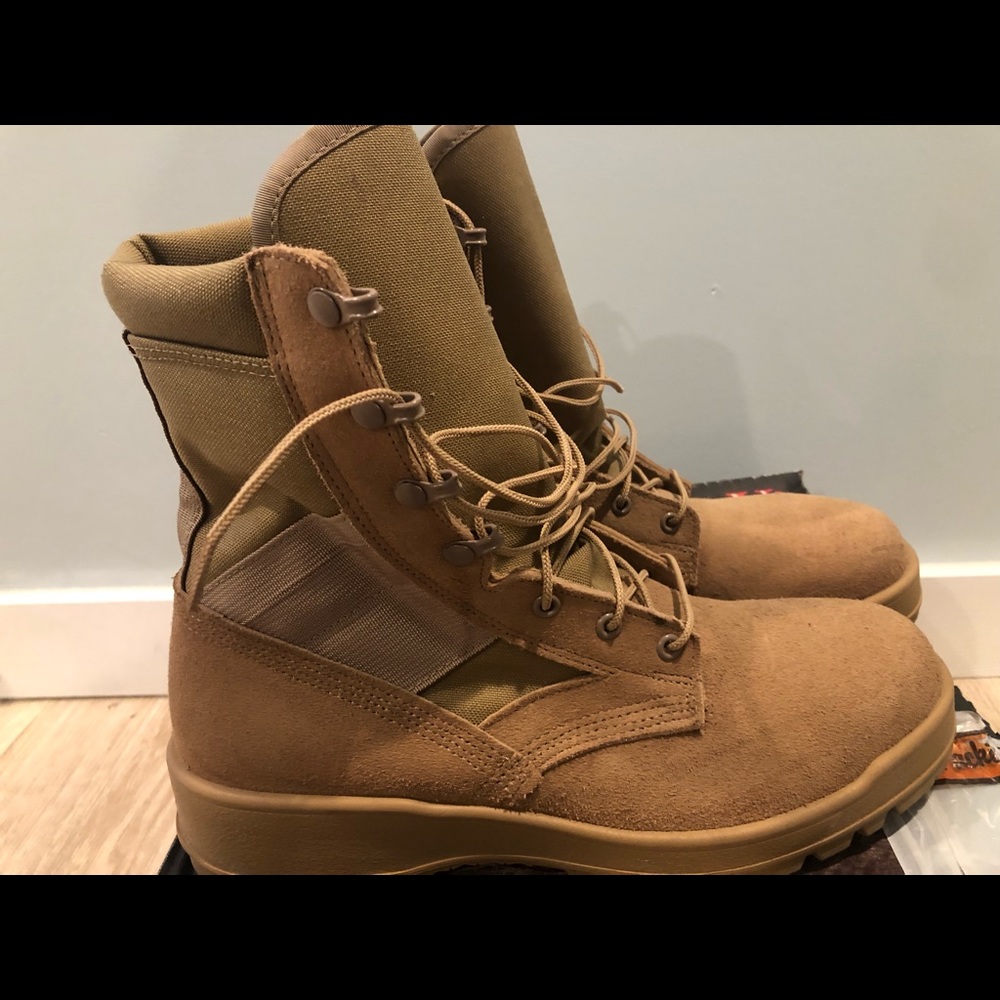 US Army Desert tan hot weather combat boots